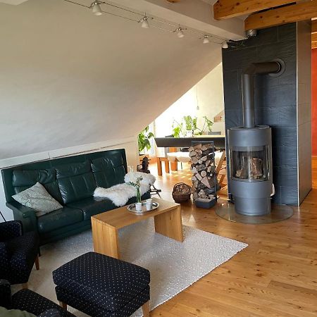 Ferienwohnung Nussbaum-Nest Hausen  Buitenkant foto