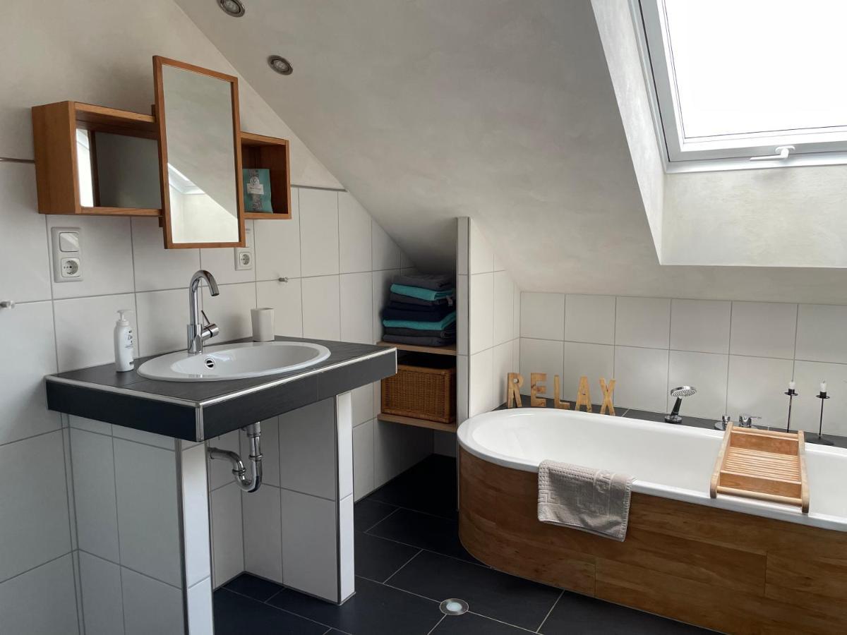 Ferienwohnung Nussbaum-Nest Hausen  Buitenkant foto